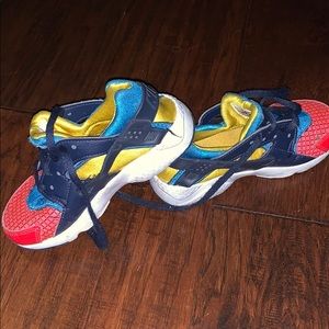 Nike Harrauches size 12c